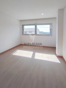 Apartamento T1 em Urgezes, Guimarães