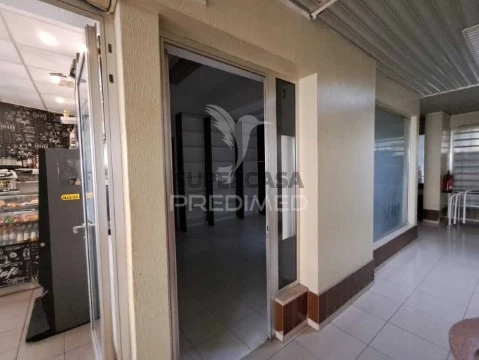 Comercial em Almada, Cova da Piedade, Pragal e Cacilhas, Almada