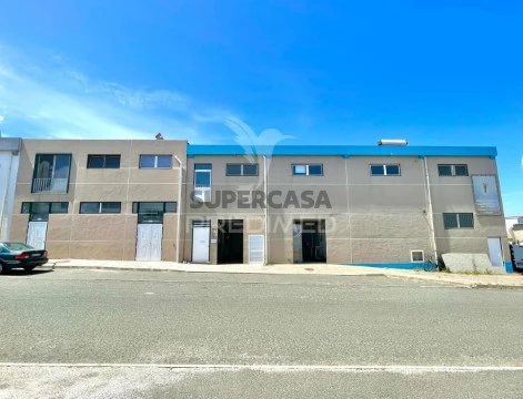 Comercial em Sines, Sines