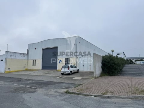 Comercial em Sines, Sines
