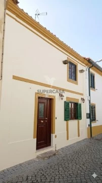 Moradia T3 em Aldeia da Mata, Crato