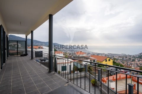 Moradia T5 em Santo António, Funchal