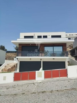 Doppelhaushälfte 3 Zimmer auf Moreira de Cónegos, Guimarães