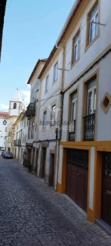 Moradia T4 em Santa Maria da Devesa, Castelo de Vide