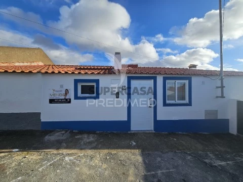 Moradia T4 em Santa Bárbara de Padrões, Castro Verde