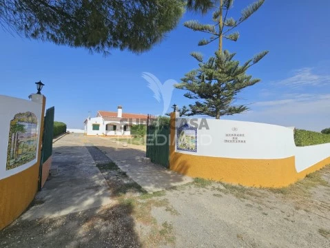 Moradia T4 em São Marcos da Ataboeira, Castro Verde