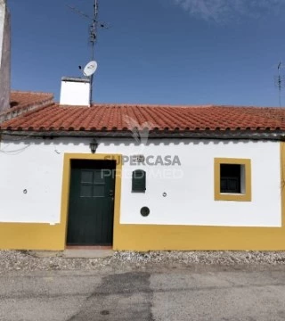 Moradia em Banda T2 em Terena (São Pedro), Alandroal