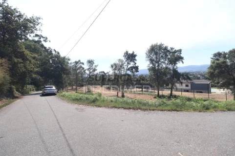 Terreno em Turiz, Vila Verde