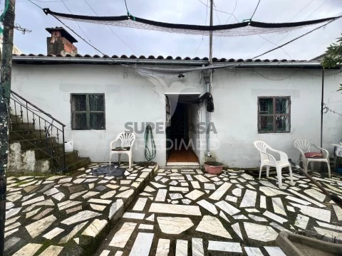 Maison 3 Chambres au Mascarenhas, Mirandela
