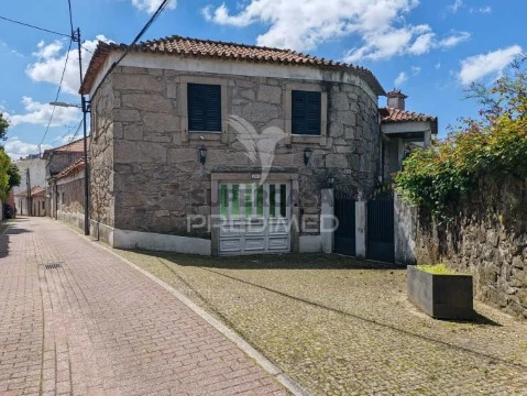 Moradia T6 em Ermesinde, Valongo