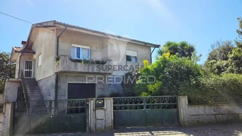 Moradia T6 em Negreiros e Chavão, Barcelos