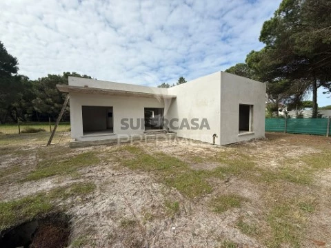 Terreno em Sesimbra (Castelo), Sesimbra