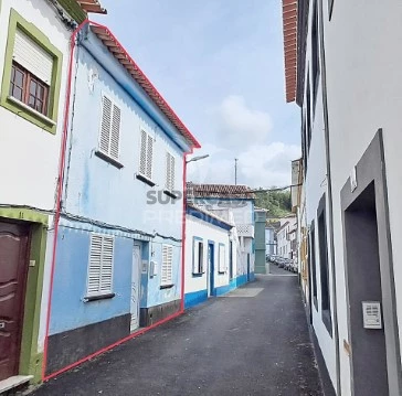Maison 4 Chambres au São Pedro, Angra do Heroísmo