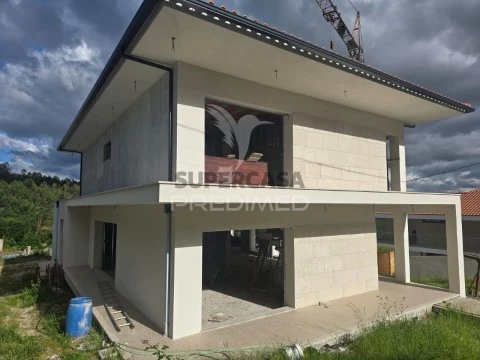 Moradia T3 em Vinhós, Fafe