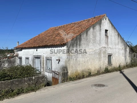 Maison 3 Chambres au Fátima, Ourém