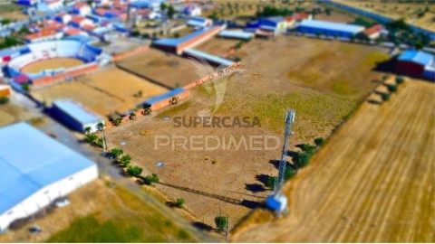 Grundstück auf São Manços e São Vicente do Pigeiro, Évora