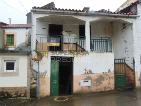 Haus 3 Zimmer auf Abaças, Vila Real
