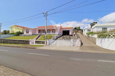 Maison 3 Chambres au Feteira, Angra do Heroísmo