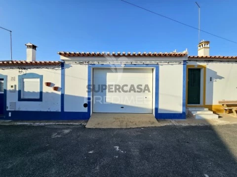 Garagem em São Marcos da Ataboeira, Castro Verde