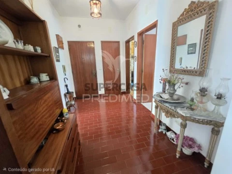 Apartamento T3 em Salvador e Santa Maria da Feira, Beja