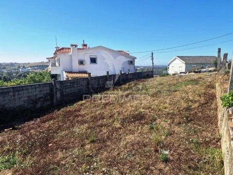 Terreno em Ramada e Caneças, Odivelas