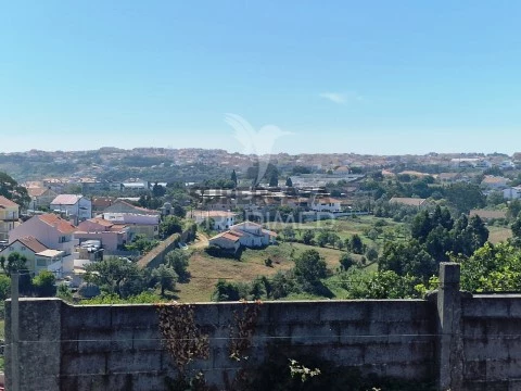 Terreno em Ramada e Caneças, Odivelas