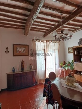 Moradia em Banda T4 em São João Batista, Campo Maior