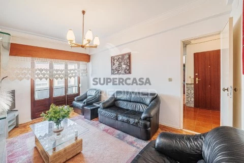 Apartamento T3 em Massamá e Monte Abraão, Sintra