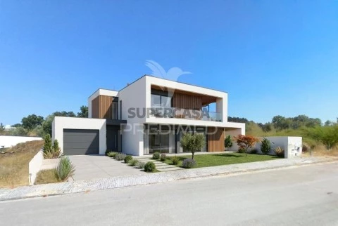 Terreno em Mouriscas, Abrantes