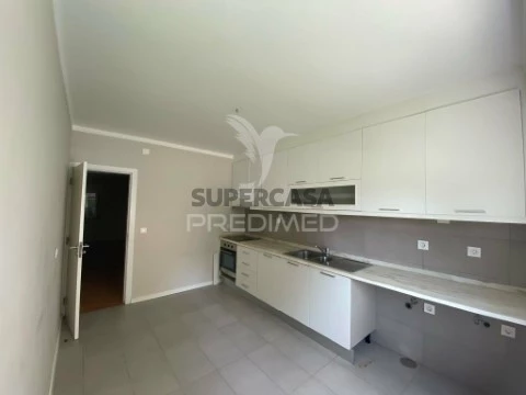Apartamento T3 em Carregado e Cadafais, Alenquer