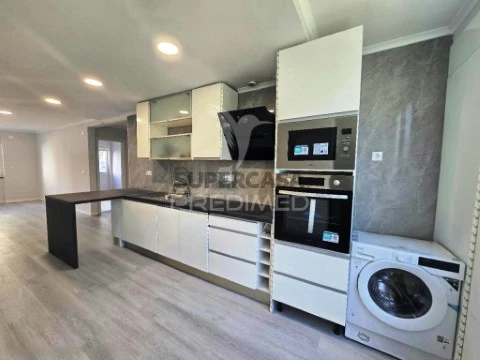 Apartamento T2 em Benfica, Lisboa