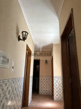 Apartamento T3 em Borba (São Bartolomeu), Borba