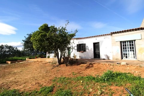 Gebouw Op Faro (Sé e São Pedro), Faro