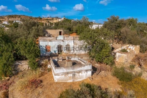Gebouw Op Santa Bárbara de Nexe, Faro