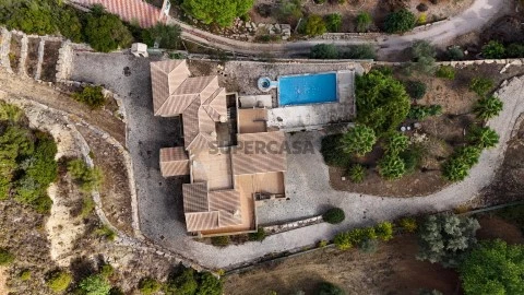 Moradia T4 em Santa Bárbara de Nexe, Faro