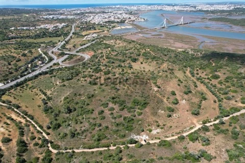 Quinta T3 em Estômbar e Parchal, Lagoa