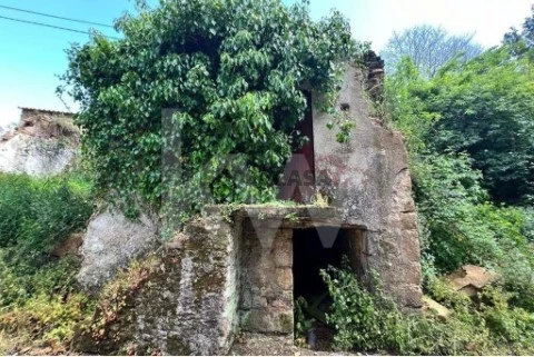 Moradia T2 em Vila Nova, Miranda do Corvo