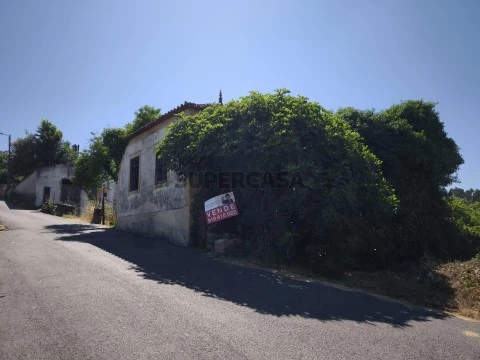 Moradia T3 em Lorvão, Penacova
