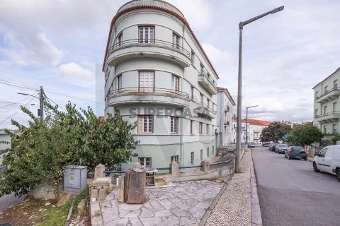 Prédio em Santo António dos Olivais, Coimbra