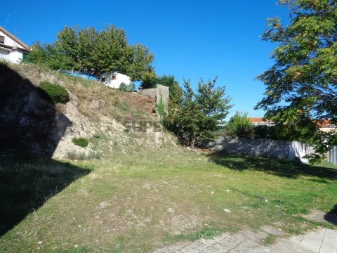 Lote em Vila do Carvalho, Covilhã