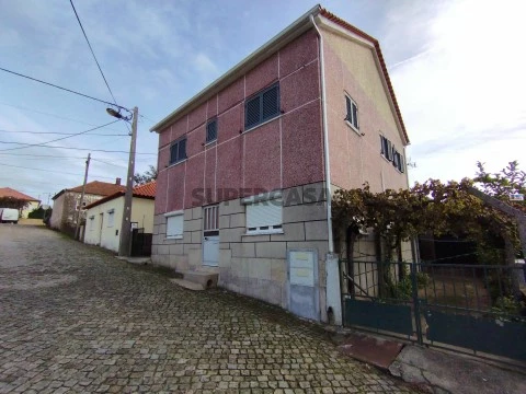 Prédio em Tortosendo, Covilhã