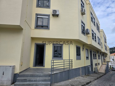 Garagem em Sé e São Lourenço, Portalegre