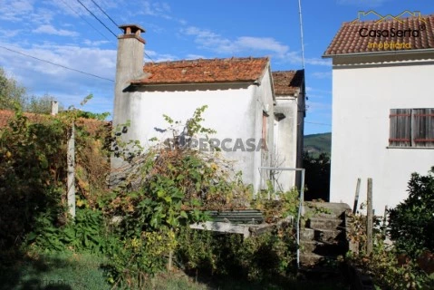 Terreno em Mosteiro, Oleiros