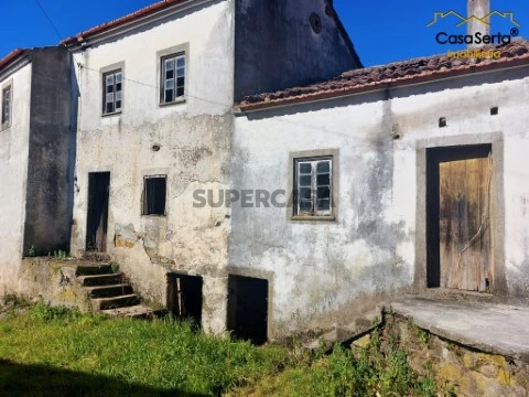 Moradia T3 em Mosteiro, Oleiros
