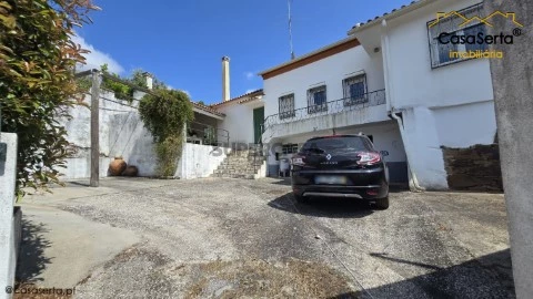 Haus 4 Zimmer auf Várzea dos Cavaleiros, Sertã