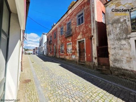 Huis  Op Proença-a-Nova e Peral, Proença-a-Nova