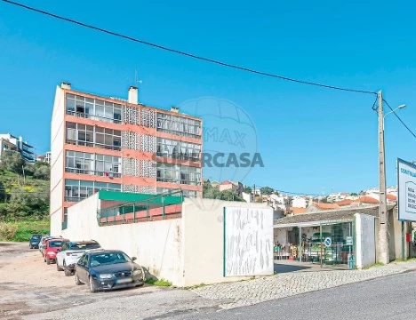 Edificio en Ramada e Caneças, Odivelas