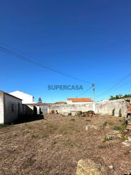 Moradia em Santa Maria, São Pedro e Sobral da Lagoa, Óbidos