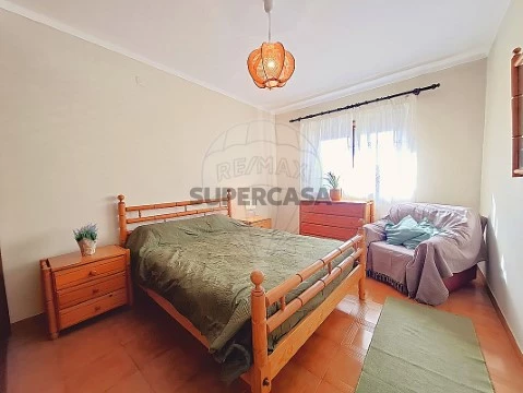 Apartamento T2 em Atouguia da Baleia, Peniche