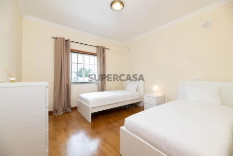 Quarto em Samora Correia, Benavente